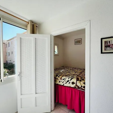 Confortable A - Acces Plage, Parking Inclus, Linge Fourni - Fr-1-63-330